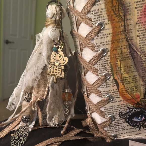 Meet your Posher! - Picture 4 of 8